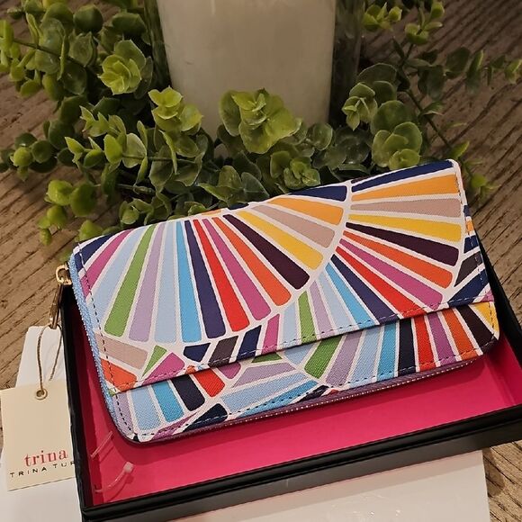 Trina Turk Multicolor Wallet NWT - Picture 1 of 10